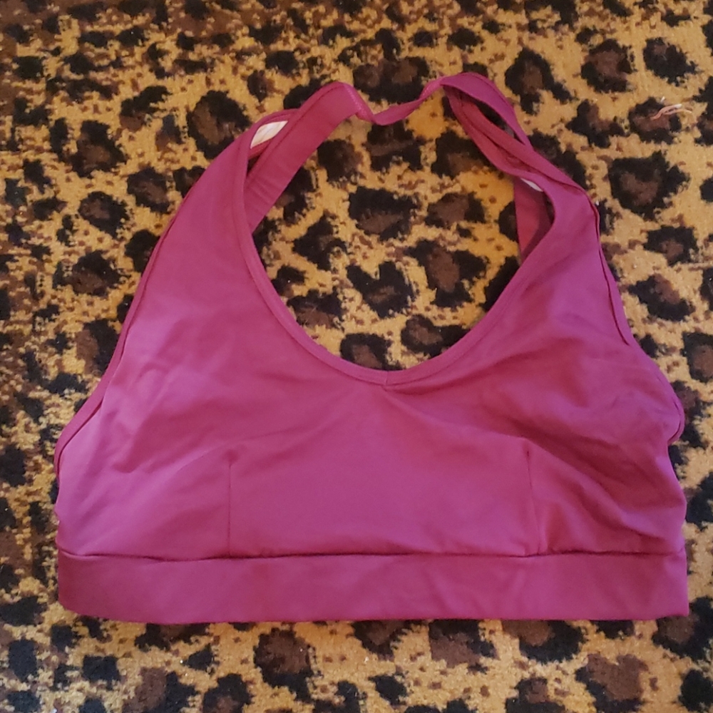 Burgandy half top. BALERA size is XL.